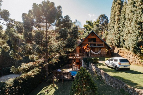 Discover Britain's Top Lock-Making Workshops: A One-of-a-Kind Traditional Experience for Tourists